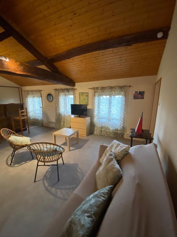 Appartement Primo Philoufleur à Chaneins Extérieur photo